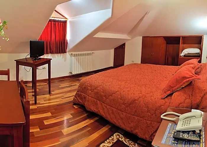 Hotel Kenamari 3*